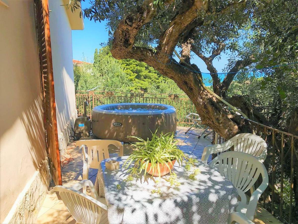 カステッランマーレ・デル・ゴルフォGuidaloca Bay House Con Mini-Piscina Scopelloアパートメント エクステリア 写真